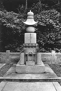 川崎正蔵の墓
