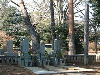 根津嘉一郎の墓