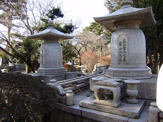 藤山愛一郎の墓